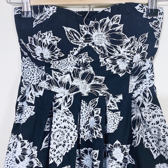 Derek Heart Strapless Mini Dress - Picture 2 of 9